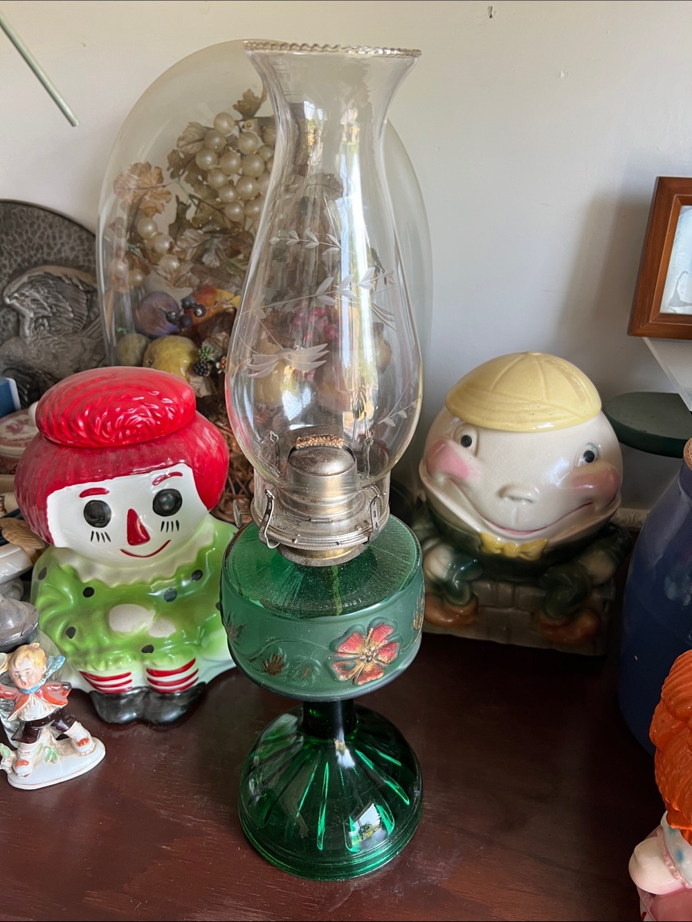 Antique Emerald Ribbed Floral Vines Gilt Green Glass Kerosene Oil Desktop Lamp